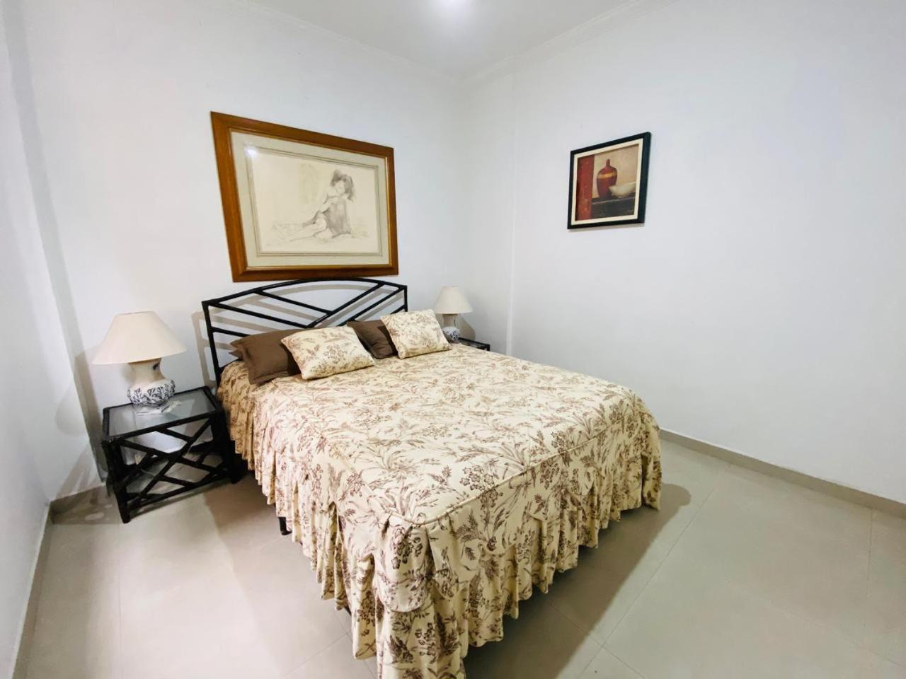 Apto De Um Dorm Centro Pitangueiras Guaruja Luaran gambar